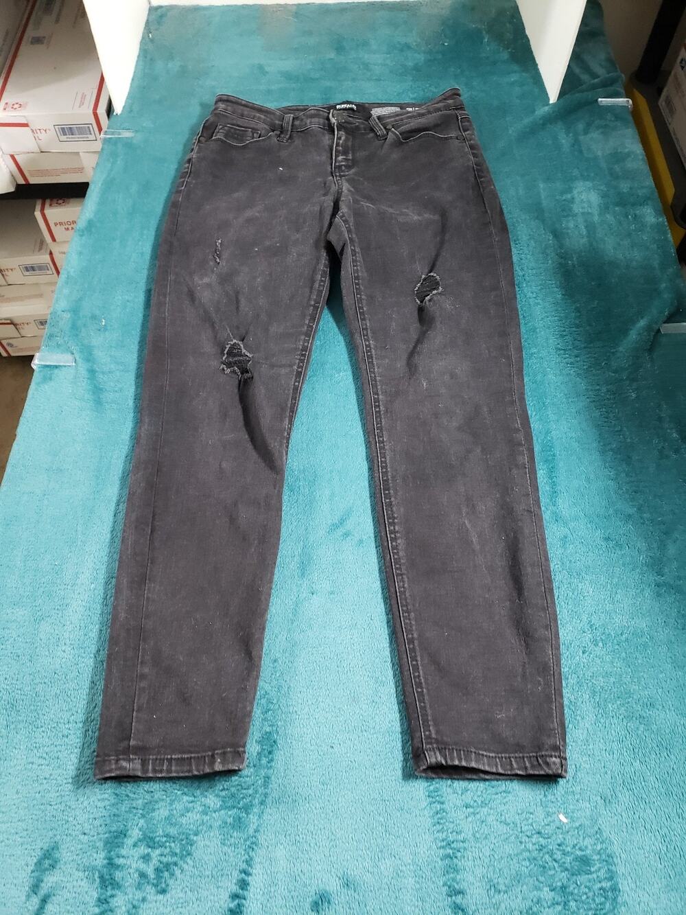 David Bitton Jeans Size 4 Women Black Ladies Mid Rise Jess Rip & Repair Skinny
